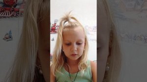 считаю сколько мне принесла Фея денег за выпавшие зубы 👄🦷🦷🦷🦷🦷👄