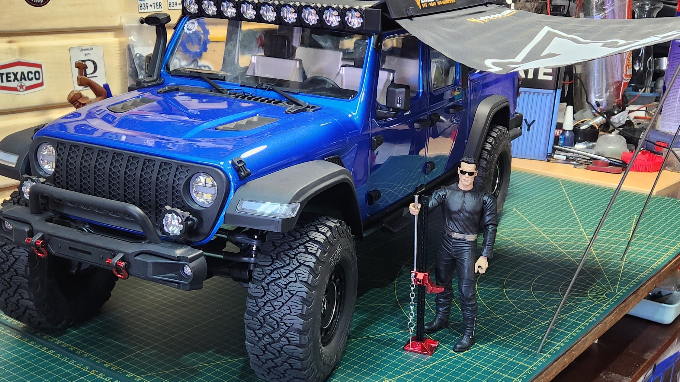 Свет и его режимы на rlaarlo jk07 jeep Rubicon gladiator 1/7 смотреть онлайн