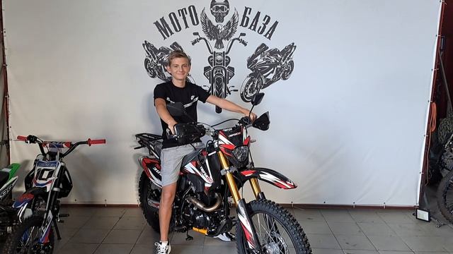 Поздравляем Ярослава, мотоцикл Гюрза М12 т:89612934363 с 10.00 до 20.00 смотреть онлайн