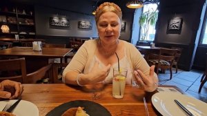 Выбирали-выбирали и снова индийский ресторан Намасте. Впервые получили комплимент от заведения!