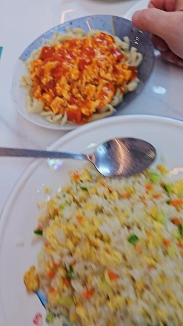 Что я ем в китайской столовой смотреть онлайн