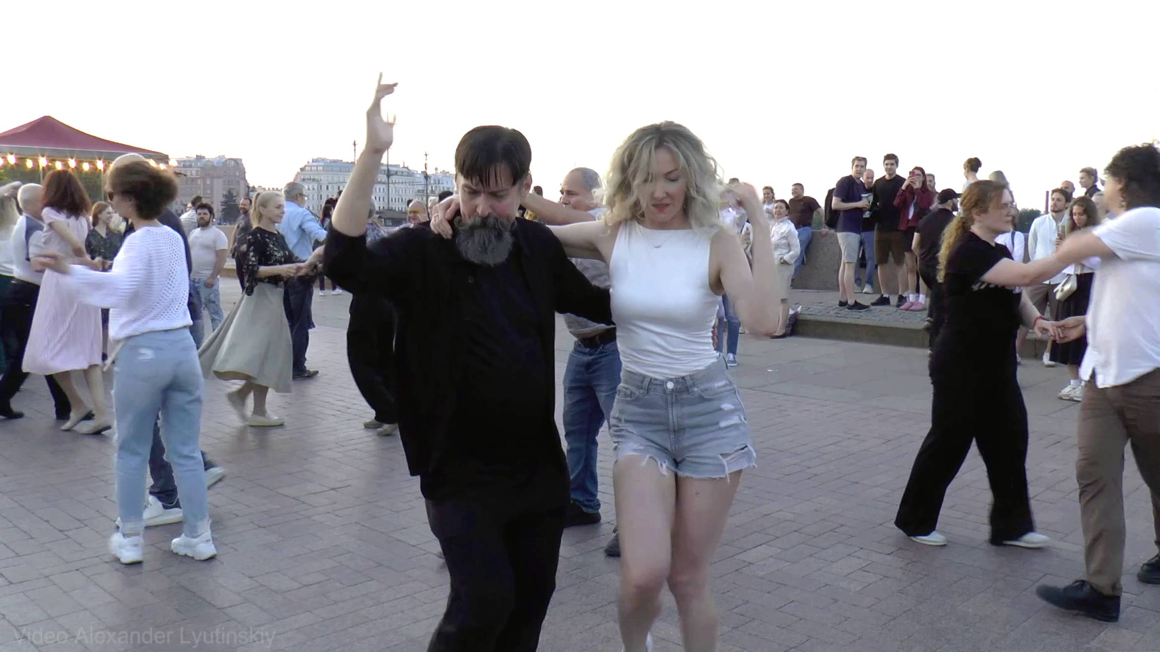 Студия "La Pantera MAMBO". Горячие хиты от DJМоралес (11.07.2025-12) смотреть онлайн