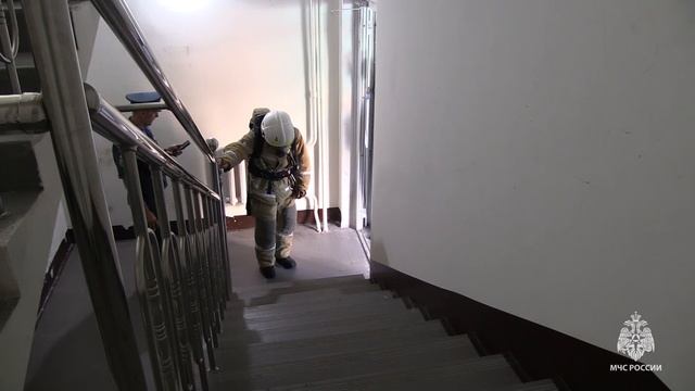 Комсомольские пожарные вновь стали победителями в соревнованиях «Вертикаль-27» смотреть онлайн
