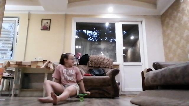 катаюсь нас скейте а4

хорошо