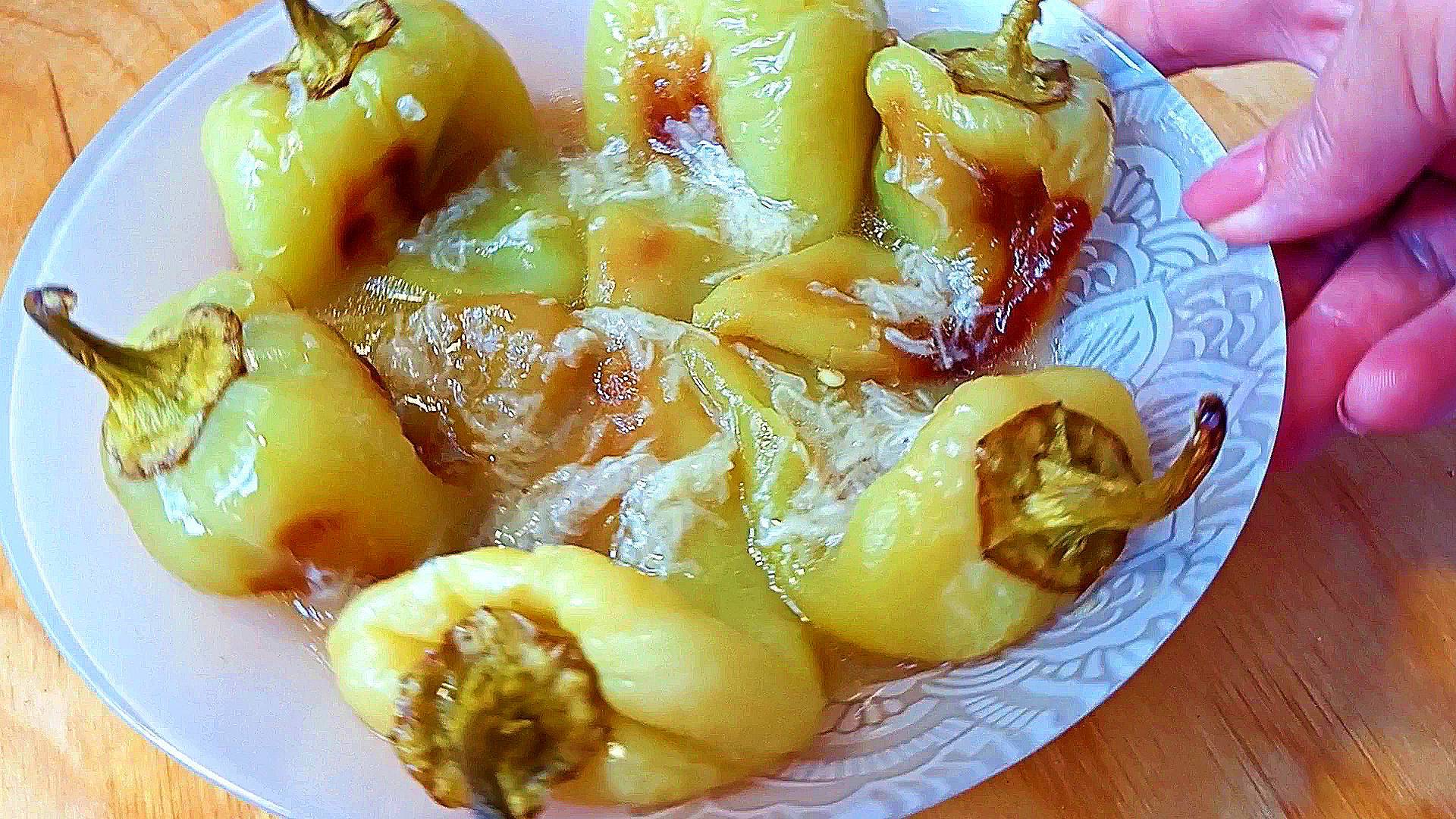 Болгарский перец запеченный в духовке Рецепт закуски с чесноком Это просто смотреть онлайн