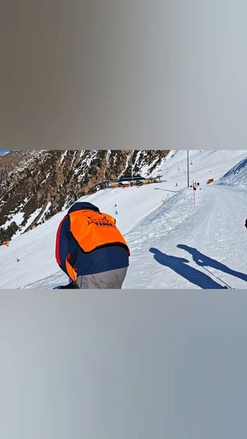 28. КАЗАХСТАН АЛМАТЫ 🇰🇿 ГОРЫ ЧИМБУЛАК 🏔️ БАНИ РЕСТОРАНЫ ЛУЧШИЕ МЕСТА И ЛЮДИ смотреть онлайн