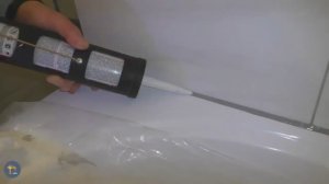 Как правильно нанести силиконовый герметик в ванной и сделать шов гладким. Пошаговая инструкция