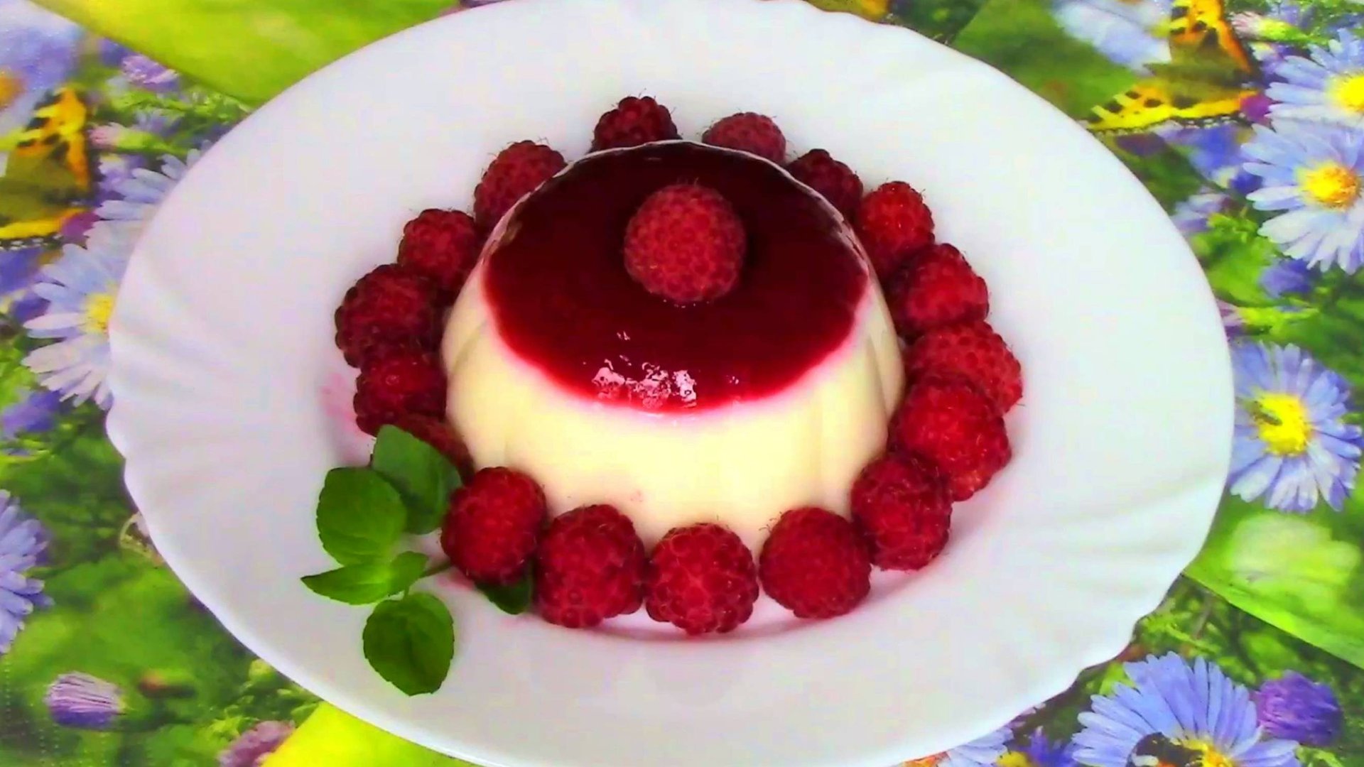 Панна котта с малиной смотреть онлайн