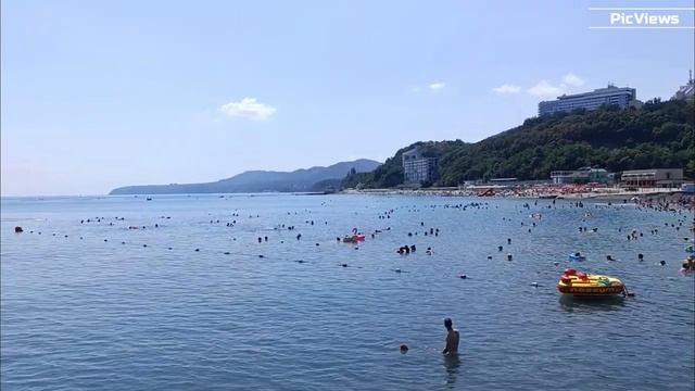 НЕБУГ Туапсинский район сегодня 13 августа 2025.Обстановка на Центральном пляже сейчас, погода, море смотреть онлайн