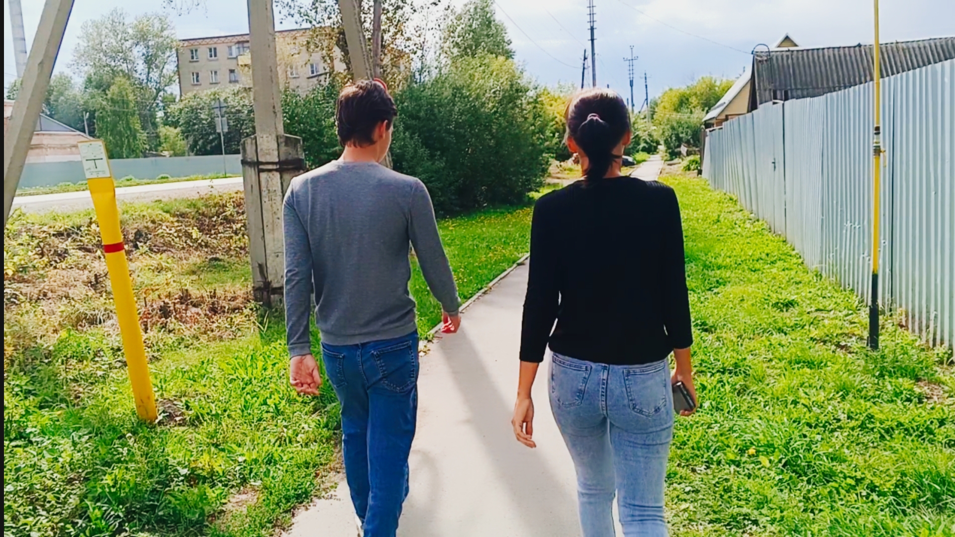 Пошли купить вещи Илье...Вкусная пицца..