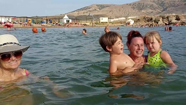 Лучшие пляжи Крыма смотреть онлайн