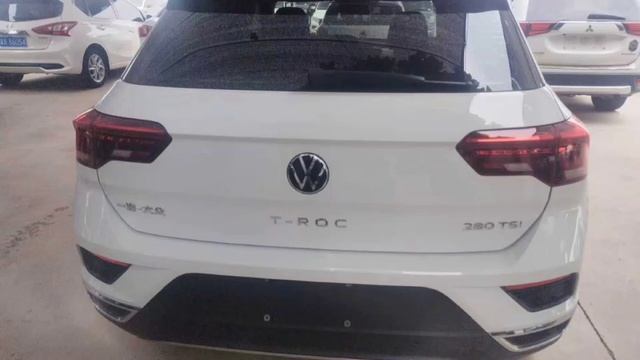 🚗Volkswagen T-ROC 280TSI DSG 2WD Elite PLUS 2022 года выпуска смотреть онлайн