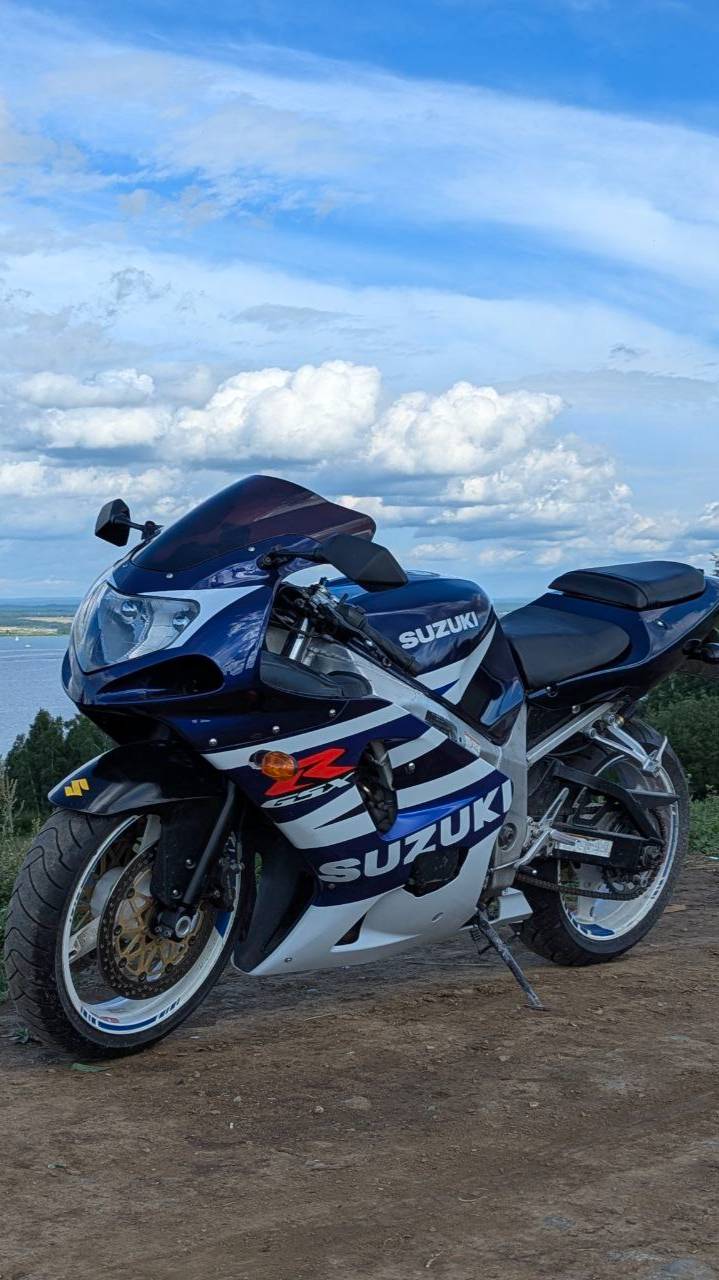 Suzuki GSX-R 600 k3 2003 год. Видео на продажу. смотреть онлайн