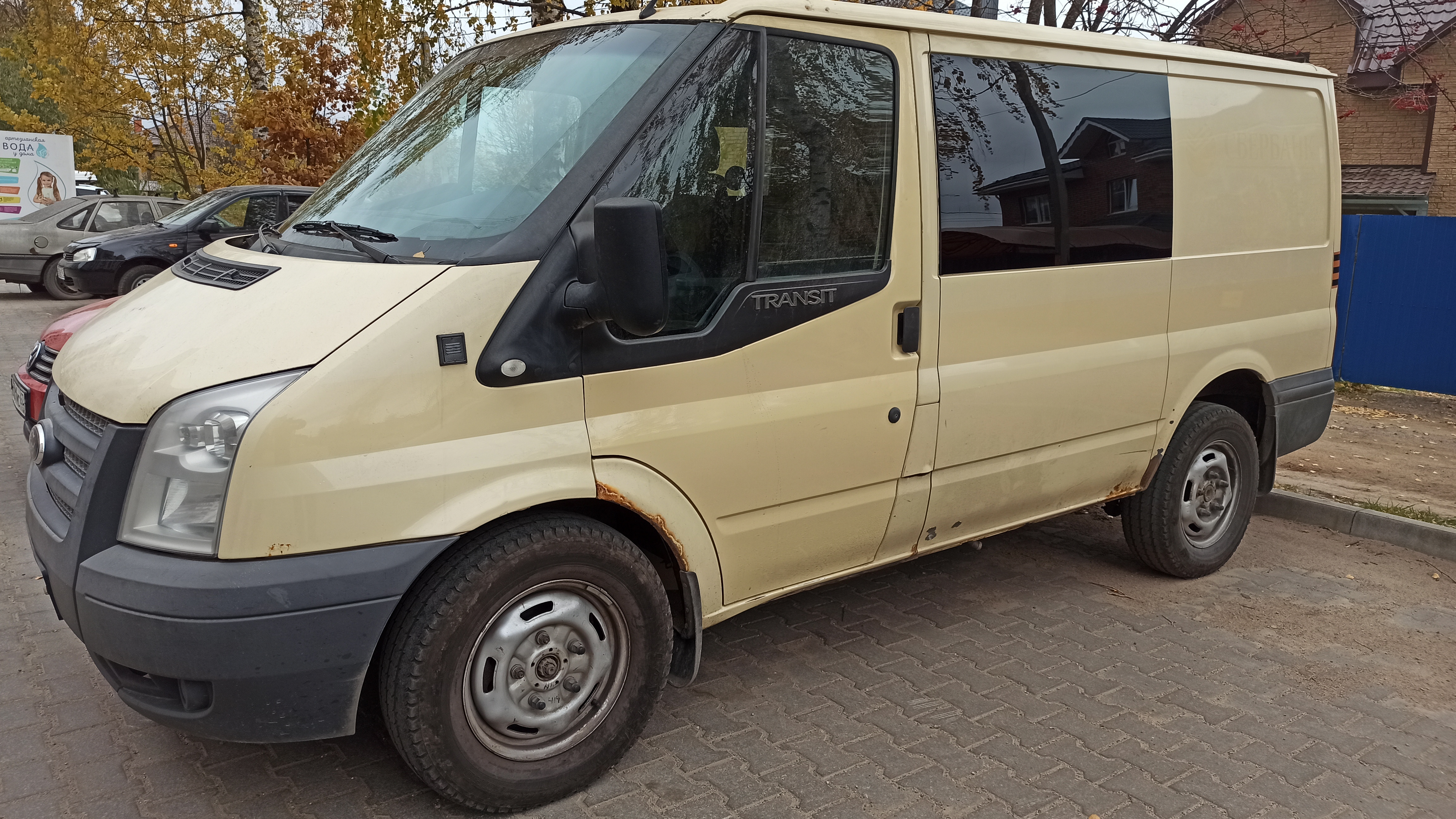 переоборудование Форд транзит из инкассатора в грузо пассажира