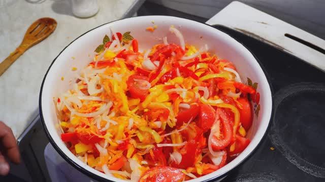 Великий салат на зиму ! Как вкусно и все в меру смотреть онлайн