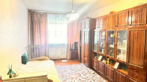 Предлагаю к покупке 2-к. квартиру, 46.6 м², 1/5 эт. в Луганске, 50 лет Октября, д. 33