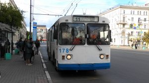 Троллейбус Екатеринбурга ЗиУ-682Г [Г00] №178 маршрут №11 на остановке "Азина"
