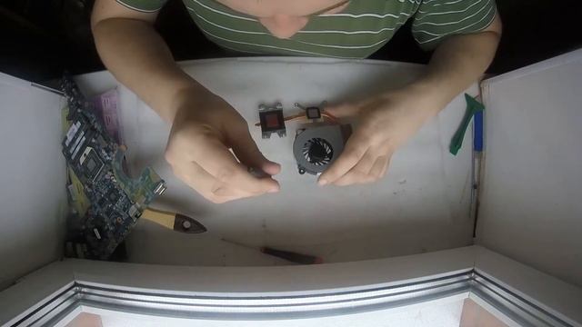 Ноутбук HP AR5B225 Разборка и чистка смотреть онлайн