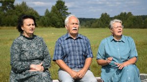 Ходила-гуляла Машенька по саду