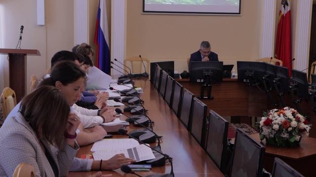 Александр Новиков провел с представителями подрядных организаций еженедельное совещание смотреть онлайн