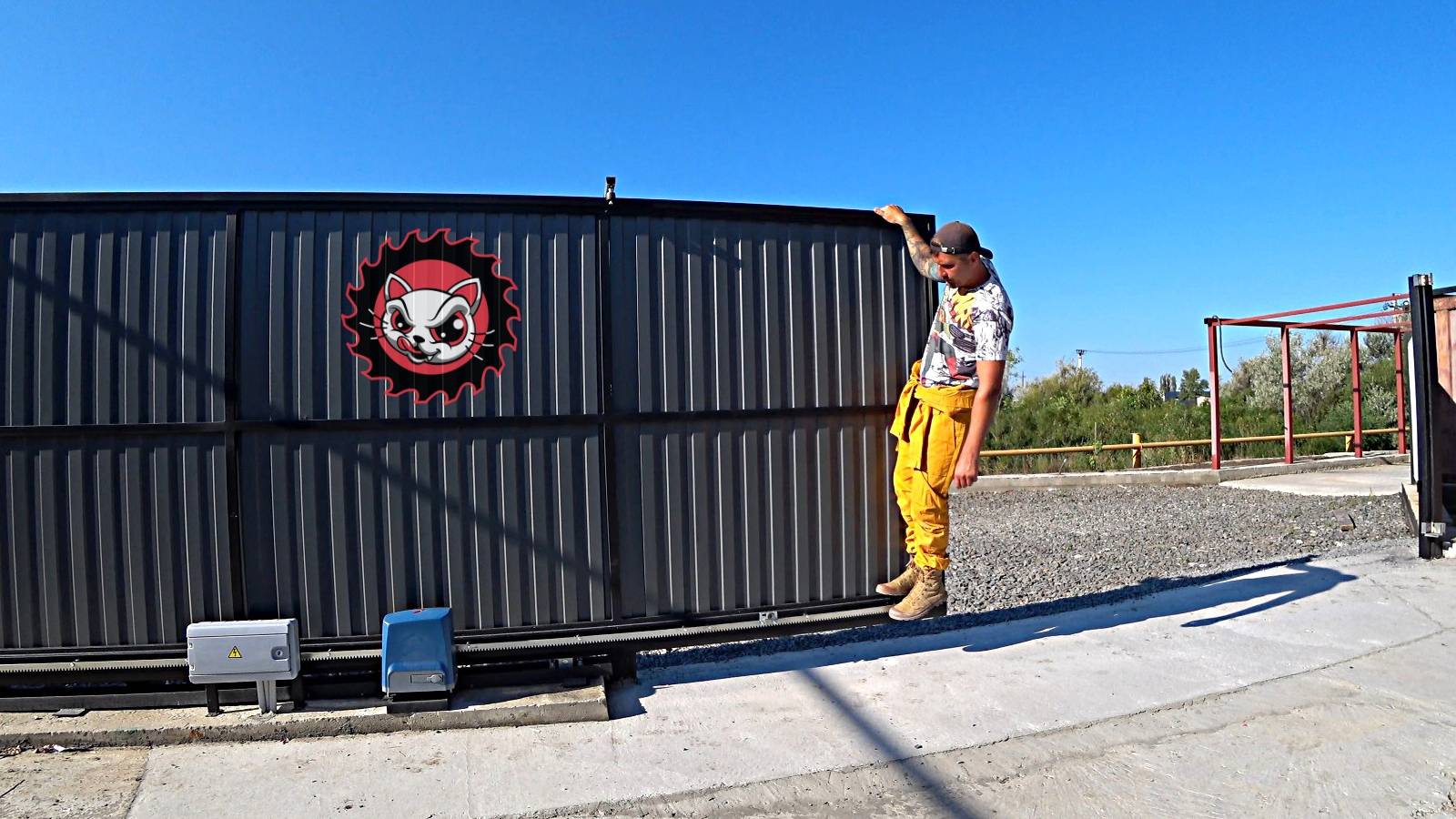 Вопрос ворот для дома закрыт. 2-е откатные и калитка своими руками. смотреть онлайн