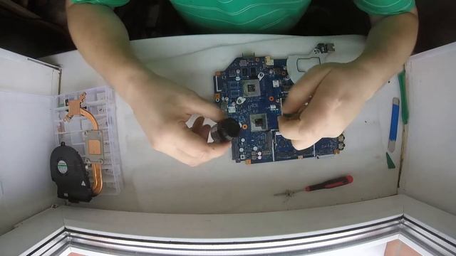 Ноутбук Packard Bell Q5WS1 Разбора и чистка смотреть онлайн