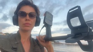 Первый выход с Эвинокс 900 по пляжам Анапы: вместо ювелирки прут древности!