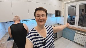 УСТАЛЫЕ, но СЧАСТЛИВЫЕ! Наконец наша кухня ГОТОВА! Я в ШОКЕ от результата! ТАКОГО я не ожидала) Влог