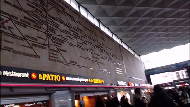 Россия Санкт-Петербург река Нева железнодорожный вокзал 