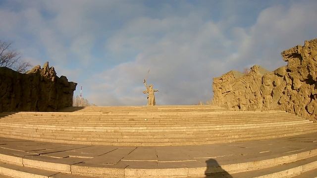 Волгоград.Мамаев Курган.Подъём по лестнице к Родина-Мать. смотреть онлайн