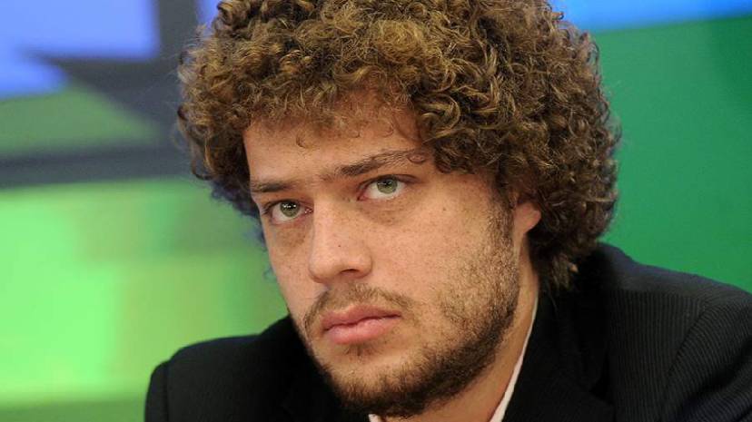 Суд приговорил блогера Варламова к восьми годам колонии по делу о фейках о ВС РФ смотреть онлайн