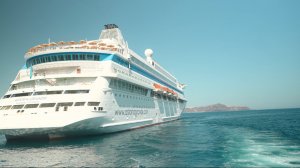 Лайнер Astoria Grande впервые в Греции!