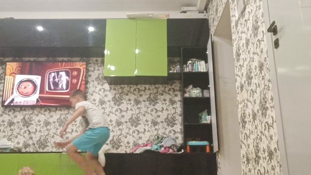 я научу вас играть в Football и в Volleyball и ещё в Basketball⚽️🏐🏀