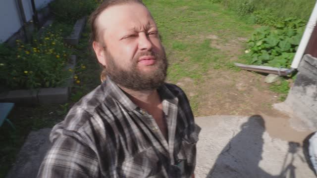 Обход Великого Графского деревенского огорода Показываю что наросло смотреть онлайн