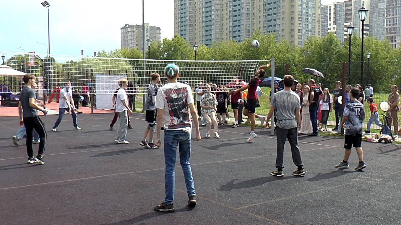 Волейбол. Игра. Один профи + 5 любителей. Мастер-класс. ВК "Текстильщик" (Иваново) смотреть онлайн