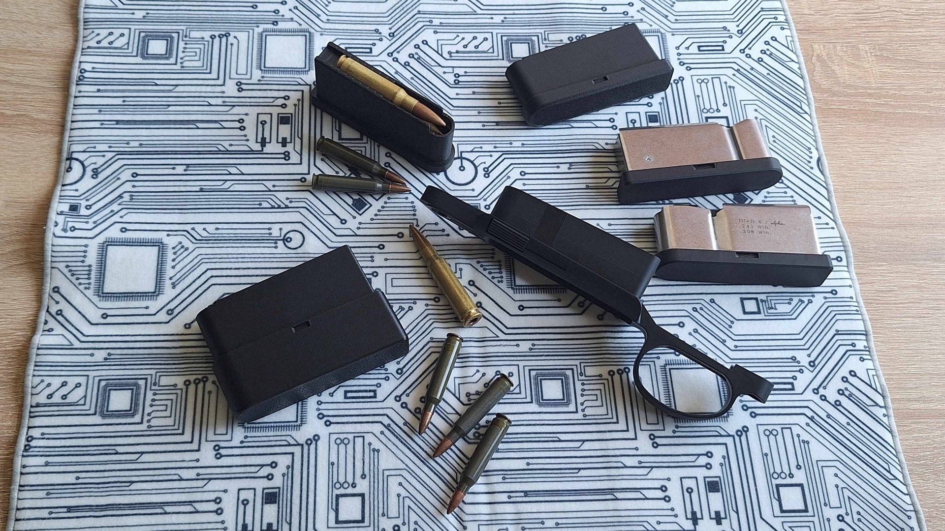 Roessler Titan 6 3D магазины смотреть онлайн