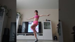 танцы веры маленький пёсик