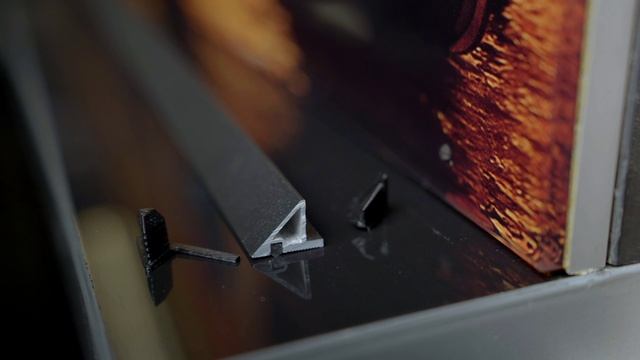 Алюминиевый водоотбойник EDGE 01 от MGS MEBEL смотреть онлайн