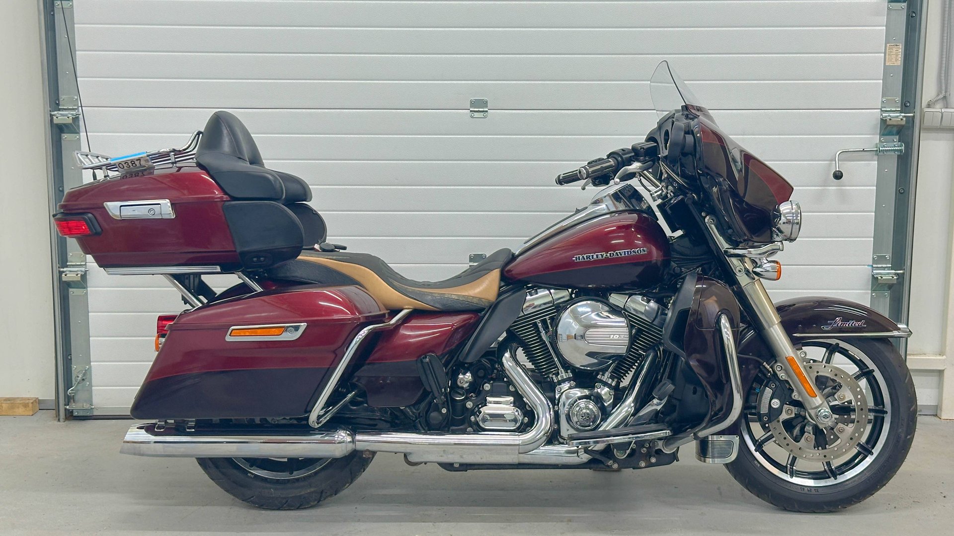 Harley-Davidson ELECTRA GLIDE ULTRA LIMITED FLHTK 1690 - 5HD1KKLE5FB668012 смотреть онлайн