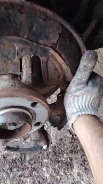 Щитки тормозных дисков