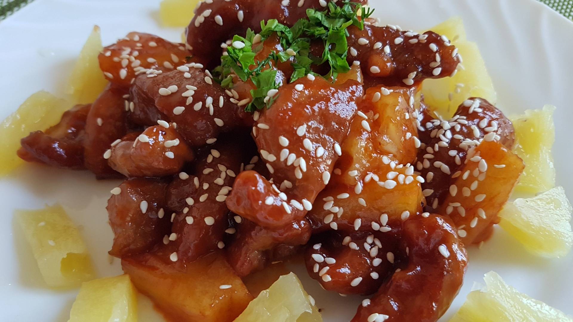 Свинина с ананасом в кисло-сладкоом соусе смотреть онлайн