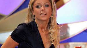 Колокольчик мой хрустальный (исполняет Юлия Началова)