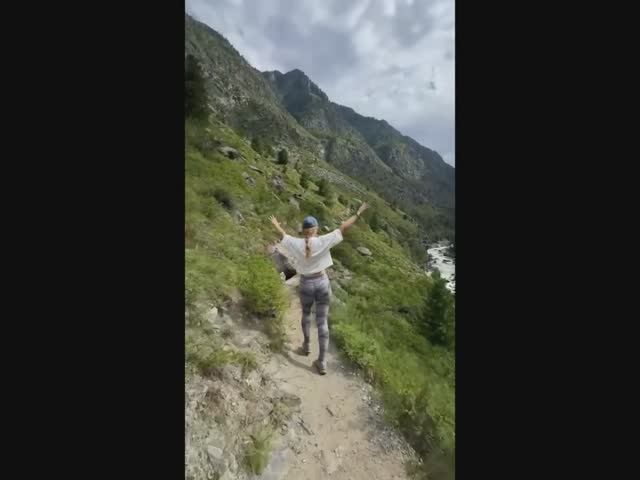 Дорога к водопаду Учар