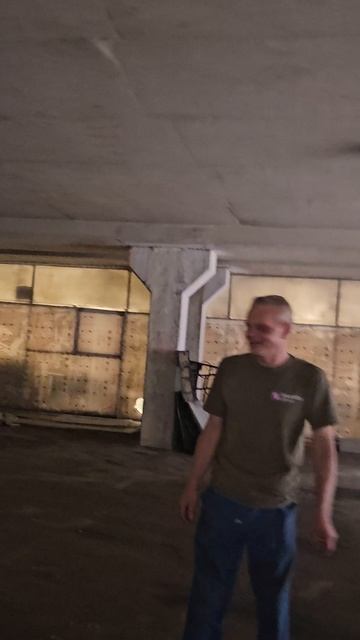 Креативный сотрудник 🔥 находка для компании #автомобили #креатив #тюнинг #оклейкаавто смотреть онлайн