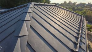 Вентилируемый конек на фальцевой кровле. Часть 2. Видео инструкция.