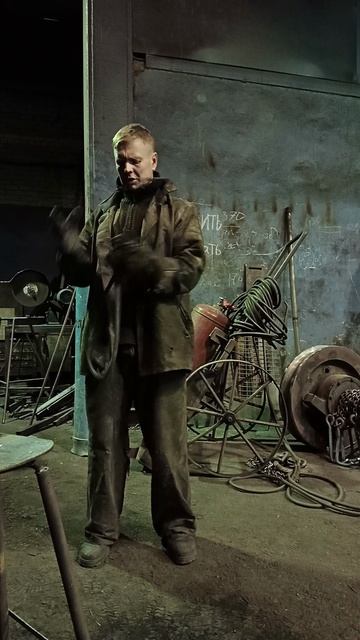 как поднимать кислородные баллоны смотреть онлайн