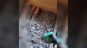 Ручная укладка ЭКОВаты (перекрытие второго этажа - пол).