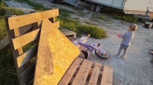 Она роскошная. На торгах не понравилось. Боялись. Высказала не довольствие. Из Германии в Россию.