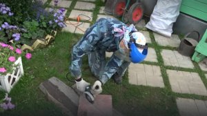 Как я резала тротуарную плитку болгаркой...