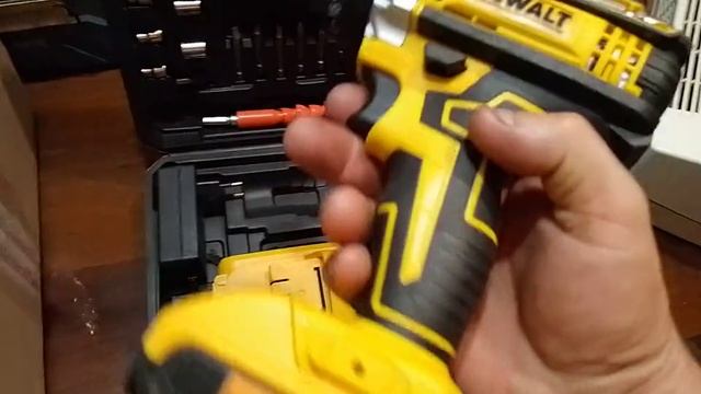 Шуруповерт аккумуляторный набор / дрель-шуруповерт смотреть онлайн